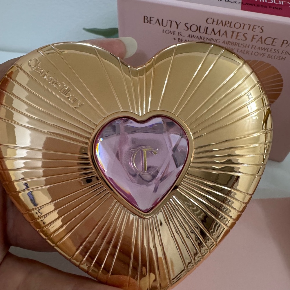 Charlotte Tilbury Beauty Soulmates Face Palette - Pink and Cream - Picture 8 of 11